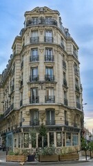 Fototapeta na wymiar Paris, ancient building, with a bakery
