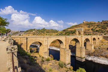 Obraz premium Alcantara bridge (Puente de Alcantara) Roman bridge, Alcantara, Extremadura, Spain