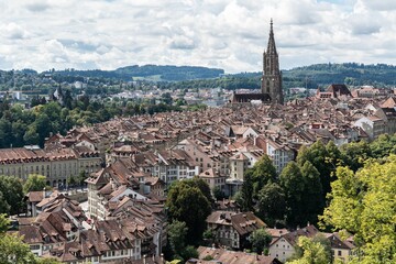 Fototapeta premium Scenic aerial view of Bern's old town seen from Rose Garden viewpoint, Switzerland.