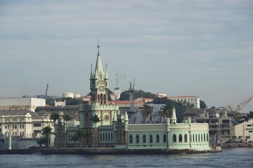 Fototapeta premium Ilha Fiscal - Baía de Guanabara - Rio de Janeiro - Brasil - Fiscal Island - Guanabara Bay - Rio de Janeiro - Brazil