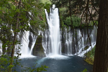 California Paradise,, Waterfall at McArthur Burney Falls Memorial State Park