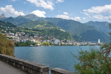 Fototapeta premium Embankment of town of Montreux, Switzerland