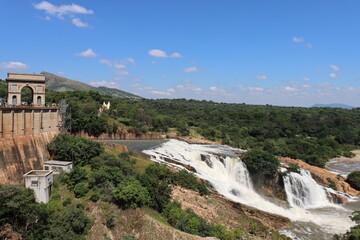 Fototapeta na wymiar Hartbeespoort Dam, Pretoria, South Africa