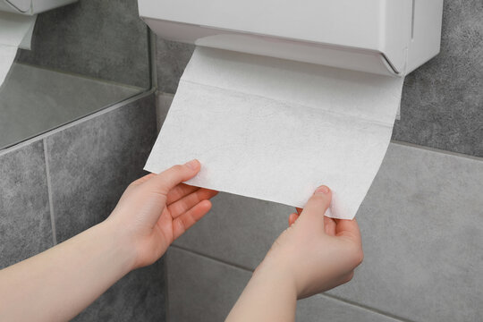 Paper Hand Towels Images Browse 16 333 Stock Photos Vectors and Video Adobe Stock