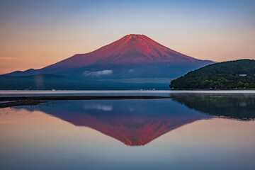 山中湖から富士山と逆さ富士