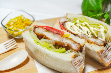 手作りフライドチキンサンド