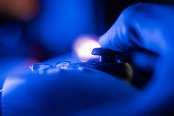 Playing game console with game controller