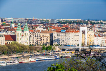 Fototapeta premium view of the city