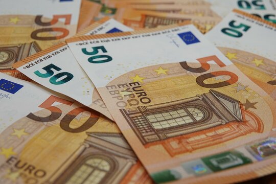 Un tas de billets de 50 euros