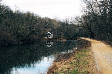 canal hose in white