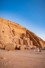 Fototapeta na wymiar La fiesta de los hogares del Gran Templo en los templos de Ramses II en Abu Simbel