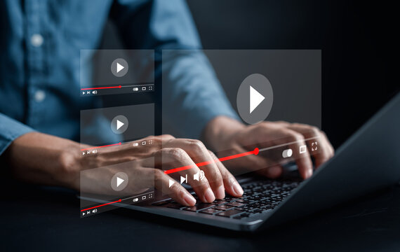 E-learning online class on virtual screen, watching video on internet, webinar online, education on internet, e-learning, learning online with webinar, video tutorial