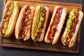 Hot dog . Traditional american fast food .