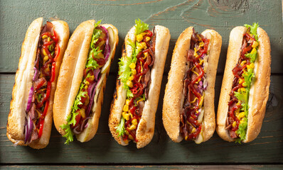 Hot dog . Traditional american fast food .