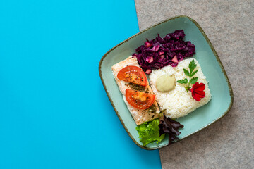 Reis Lachfilet Rotkohl Salat