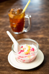 MOCK POMEGRANATE SEEDS IN COCONUT SYRUP(THAB THIM GRAWP)