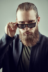 Obraz premium cool man in sunglasses