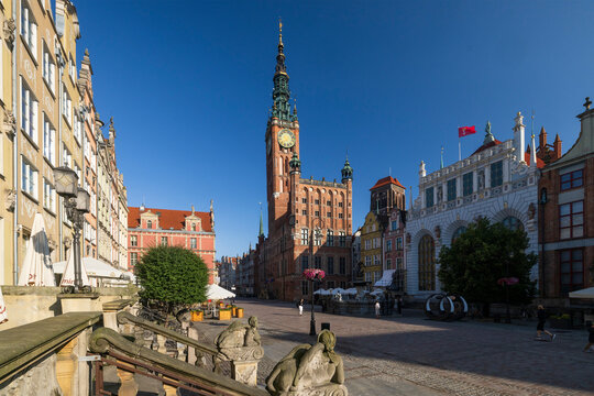 Langer Markt mit Rathaus, Altstadt, Rechtstadt, Danzig, Polen < english> long  market with town hall, old town, Gdansk, Poland