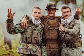 Fototapeta premium Group of soldiers in oposit sides celebrating peace after battle