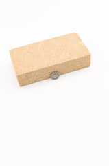 immagine primo piano di elemento in materiali naturali per isolamento termico di superfici di...