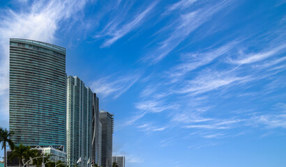 Miami, luxury condominiums located near city financial center, Biscayne Bay and South Beach.