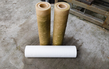 The difference between the water filter catridges that has been used and the new filter catridge, the concept in water reverse osmosis  maintenance to make it healthier.