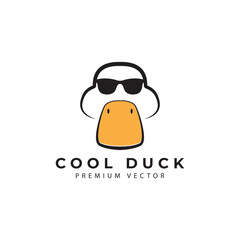 cartoon duck face fowl logo vector icon symbol illustration design