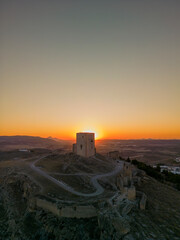 bonito atardecer en el castillo de la estrella en el municipio de Teba, Andalucía