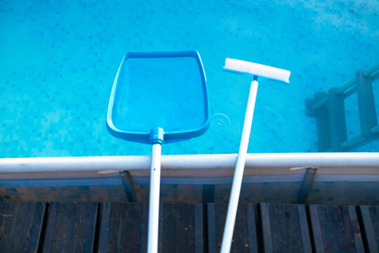 Swimming pool cleaning equipment. Service and maintenance of the pool.