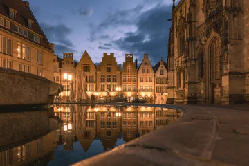 Prinzipalmarkt und Brunnen zur blauen Stunde in Münster © Patrick Niebergall