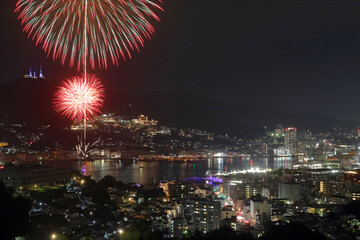 長崎の夜景と稲佐山と花火