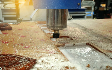 The process of milling machine cnc, CNC cutting pattern on plastic sheet, machine works operation...
