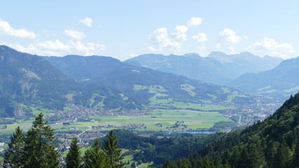 Fototapeta na wymiar Allgäuer Alpen vom Mittag