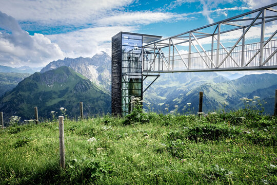 Panoramaaufzug am Walmendinger Horn im Kleinwalsertal, &Ouml;sterreich