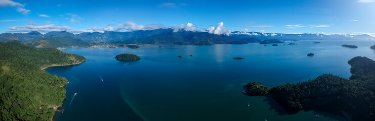 Litoral tropical vista aerea de Paraty