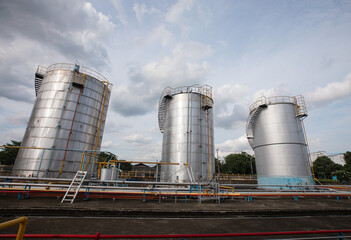 Tank oil refinery plant and storage white tank steel long pipes and pipe elbow oil