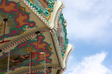 Chaises volantes à la fête des Tuileries, Paris