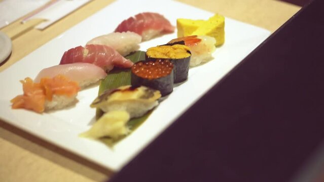 Work of the sushi chef｜set of sushi