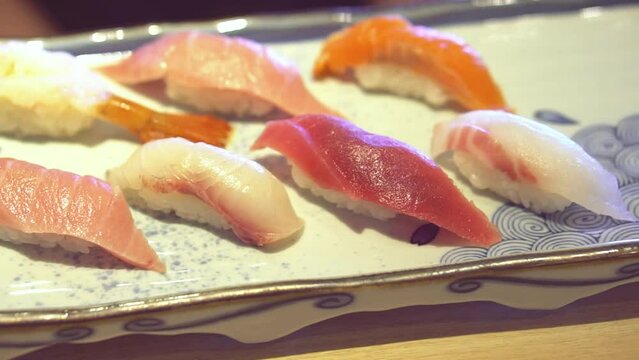 Work of the sushi chef｜set of sushi