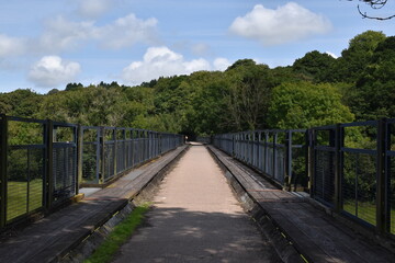 the bridge that goes over the river Torridge on the tarka trail cycle route near Torrington station 