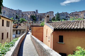 Italien - Umbrien - Perugia - mittelalterliches Aquädukt