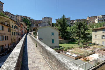 Fototapeta na wymiar Italien - Umbrien - Perugia - mittelalterliches Aquädukt