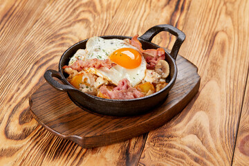 tasty breakfast on teh wooden background