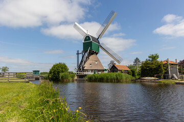 Naklejka premium dutch windmill in the polder