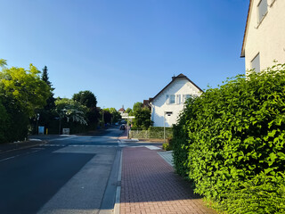 Fototapeta na wymiar ドイツ・ヘッセン州・バートホンブルクの住宅街の風景