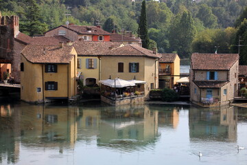 houses in the river