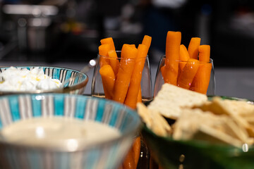 buffet de um serviço de catering de eventos sociais