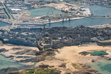 vue aérienne de Saint-Malo en France