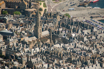vue aérienne de Saint-Malo en France