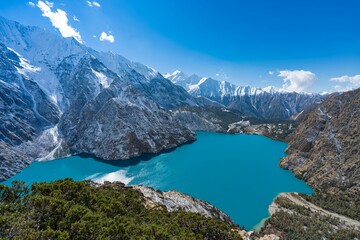 Obraz premium Drone view of the beautiful Phoksundo lake in Western Nepal